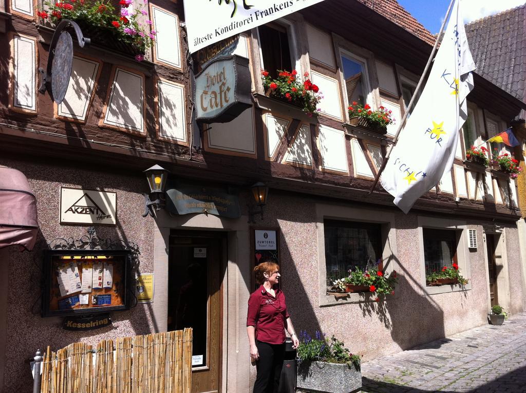 Akzent Hotel Am Bach Dettelbach Exterior foto
